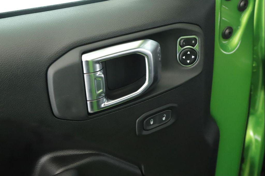 new 2025 Jeep Wrangler car