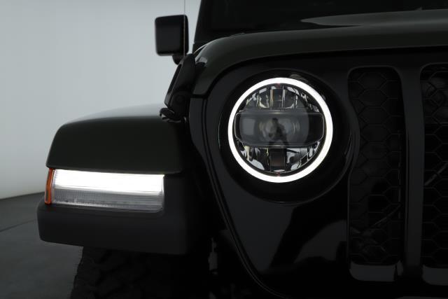 new 2023 Jeep Gladiator car, priced at $43,981