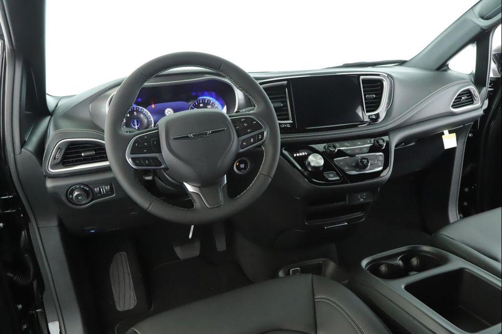 new 2026 Chrysler Pacifica car