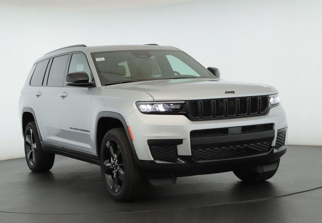 new 2025 Jeep Grand Cherokee L car