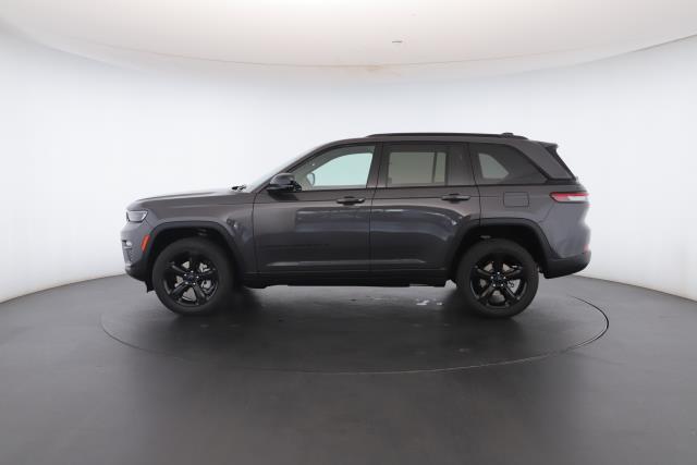 new 2025 Jeep Grand Cherokee car