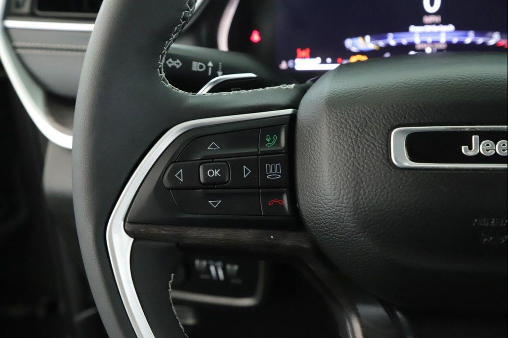 used 2023 Jeep Grand Cherokee car, priced at $32,900