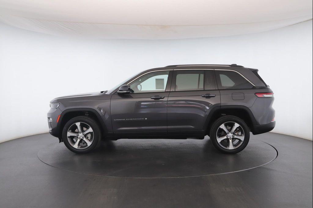 used 2023 Jeep Grand Cherokee car, priced at $32,900