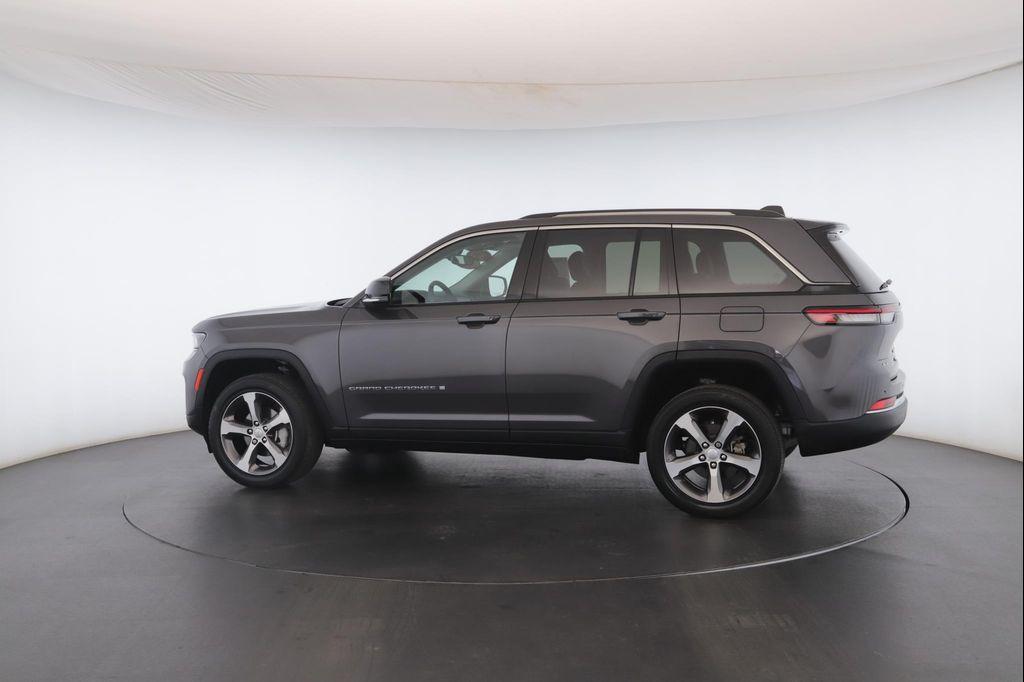 used 2023 Jeep Grand Cherokee car, priced at $32,900