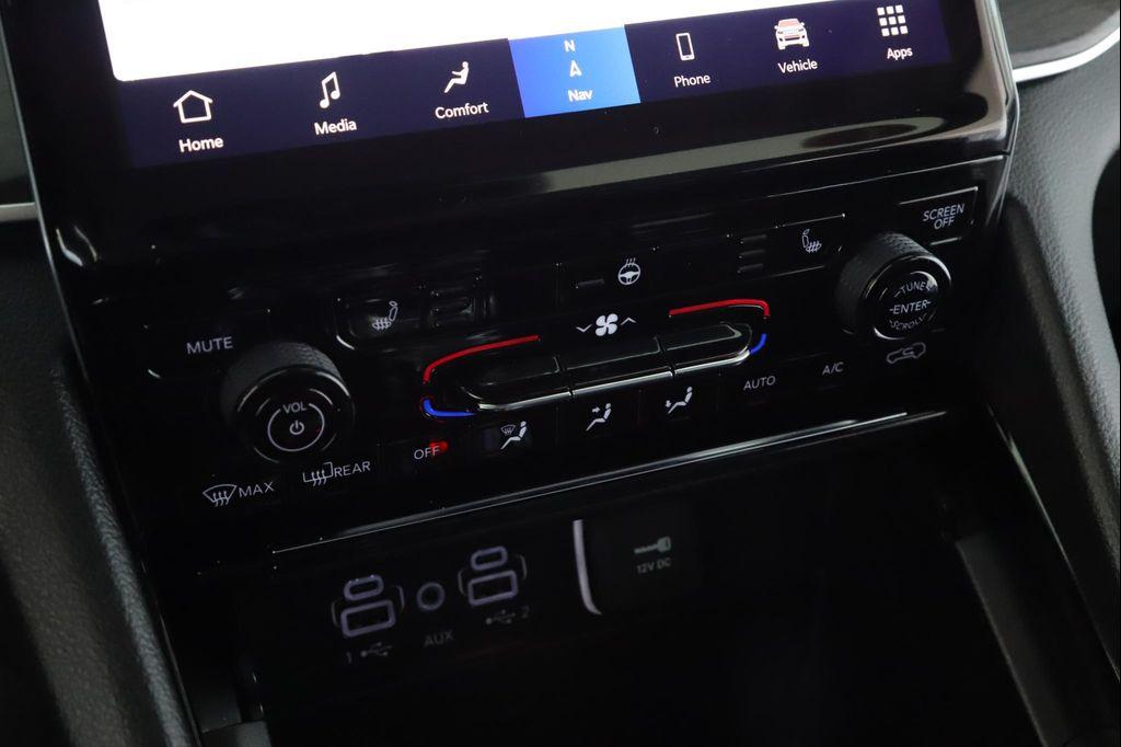 used 2023 Jeep Grand Cherokee car, priced at $32,900