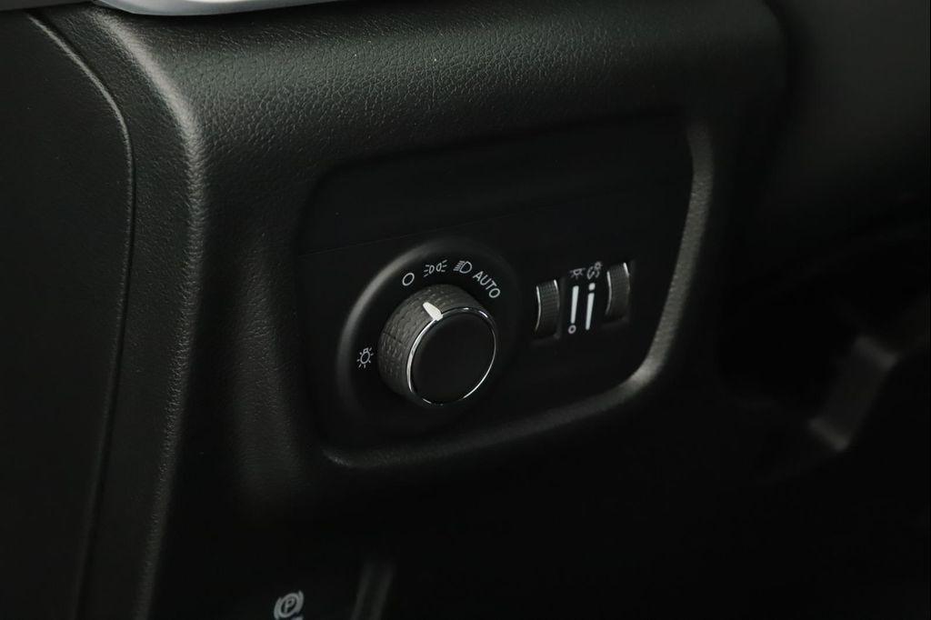 new 2025 Jeep Grand Cherokee car