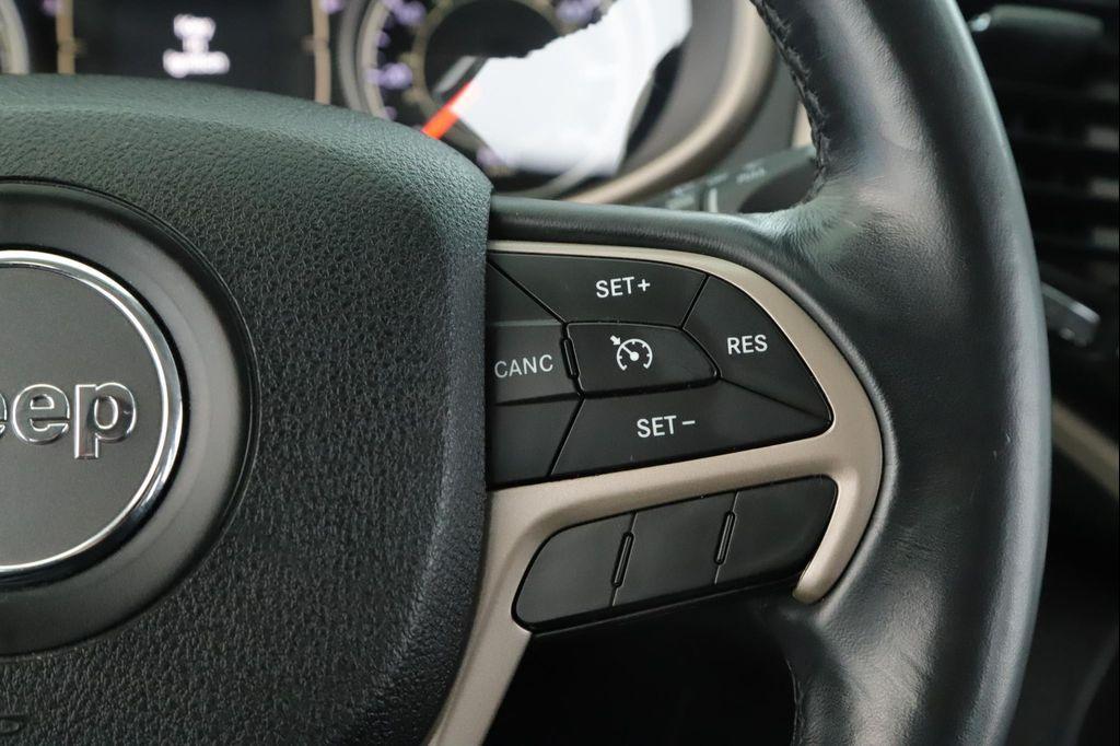 used 2015 Jeep Cherokee car, priced at $13,500