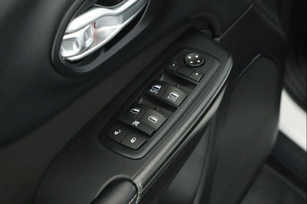 used 2015 Jeep Cherokee car, priced at $13,500