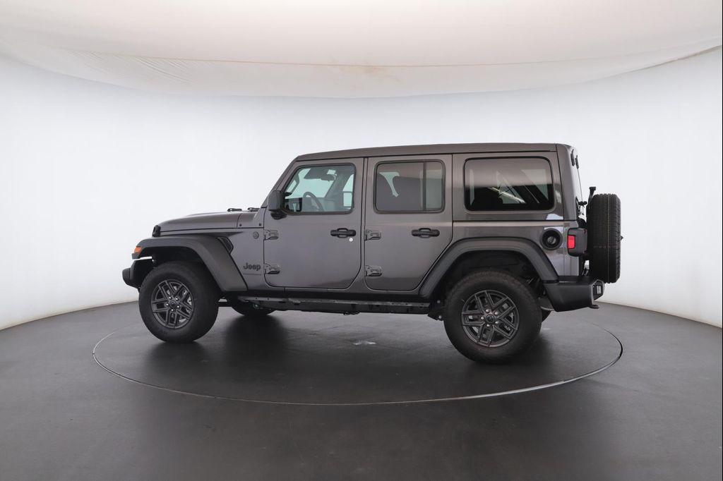 new 2025 Jeep Wrangler car