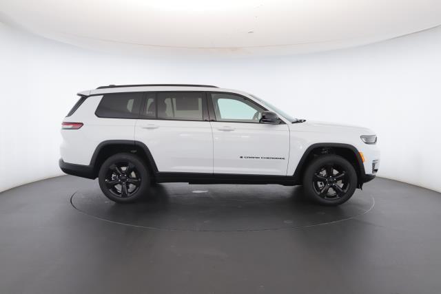 new 2025 Jeep Grand Cherokee L car