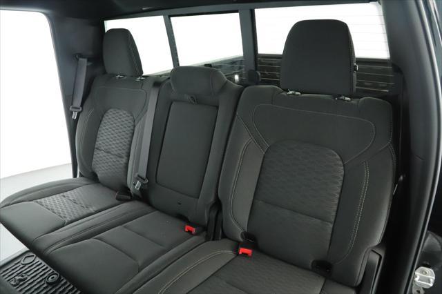 new 2025 Ram 1500 car, priced at $61,565