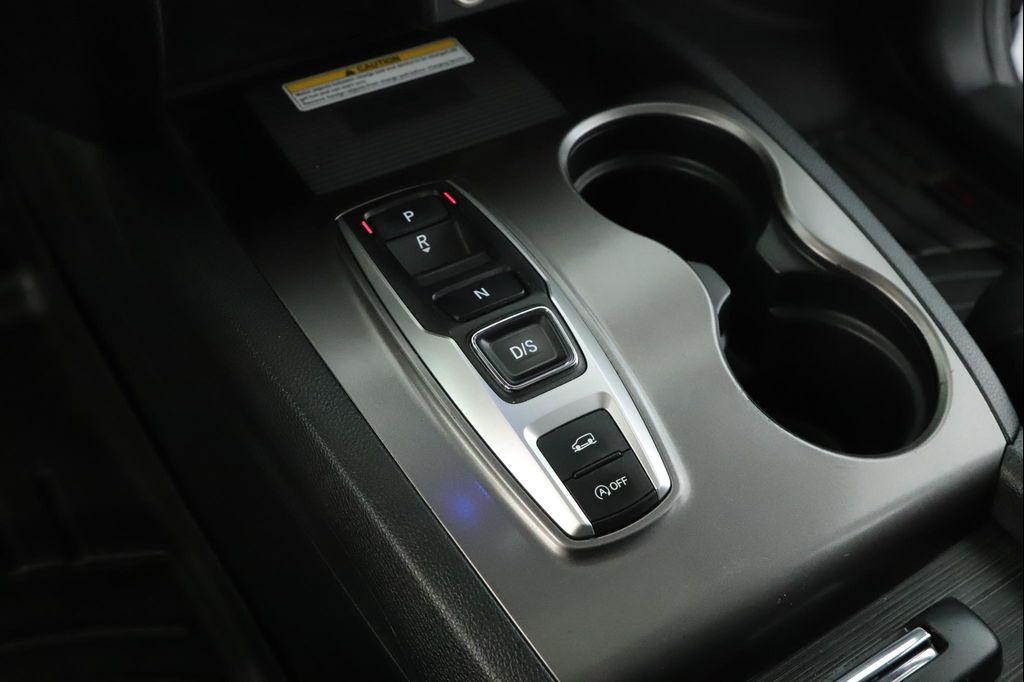 used 2022 Honda Pilot car, priced at $28,900