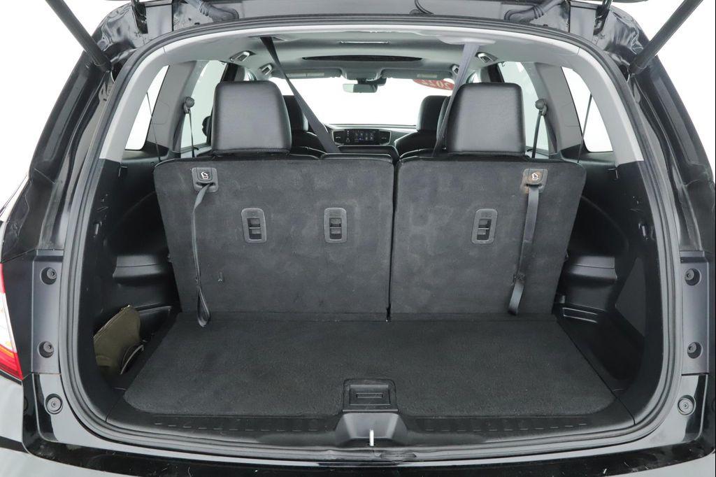 used 2022 Honda Pilot car, priced at $28,900