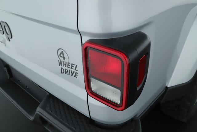 new 2023 Jeep Gladiator car, priced at $43,900