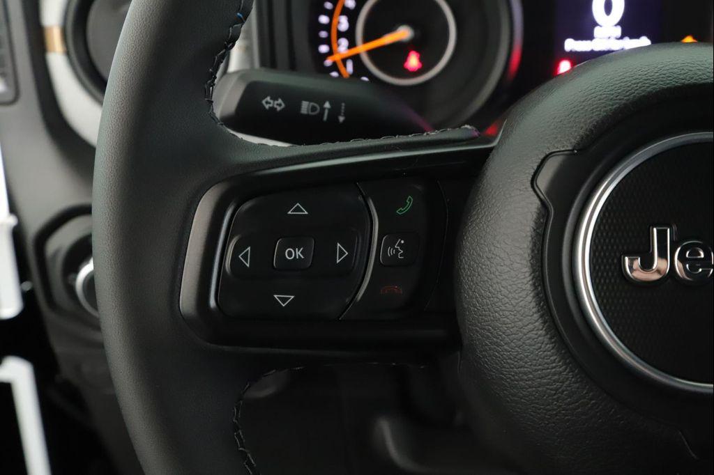 new 2025 Jeep Wrangler car