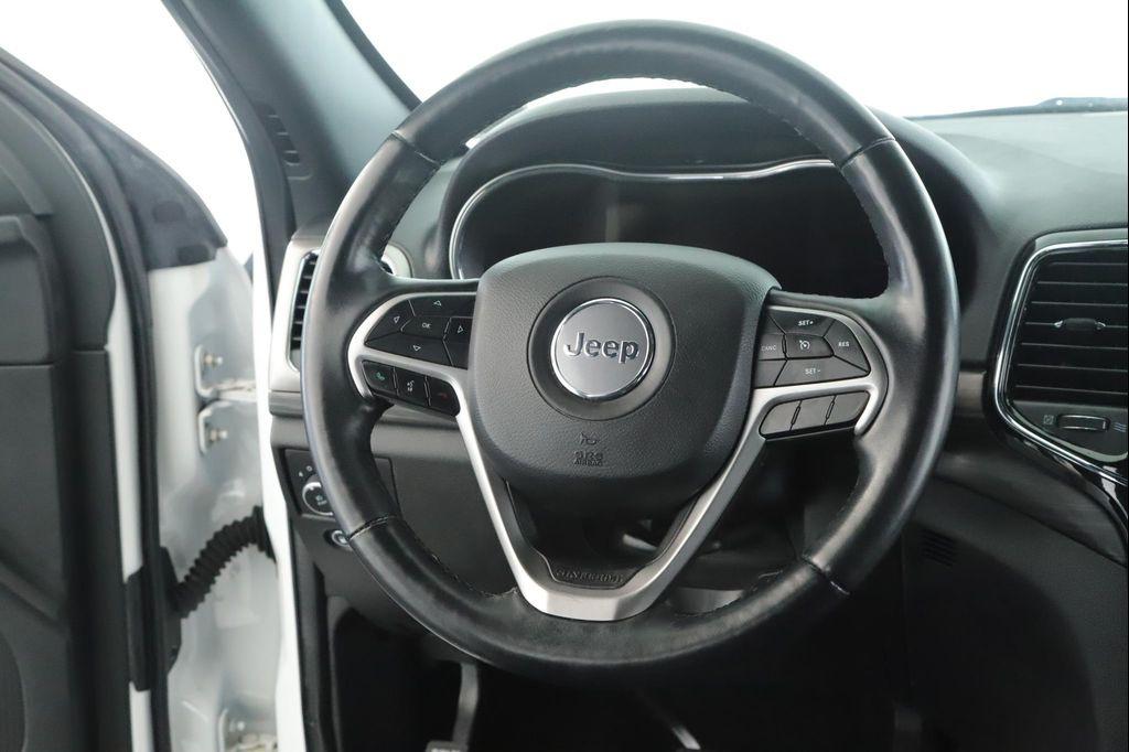 used 2022 Jeep Grand Cherokee car, priced at $31,500