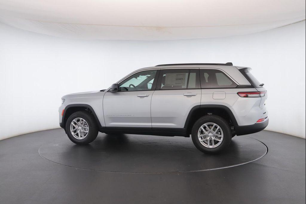 new 2025 Jeep Grand Cherokee car