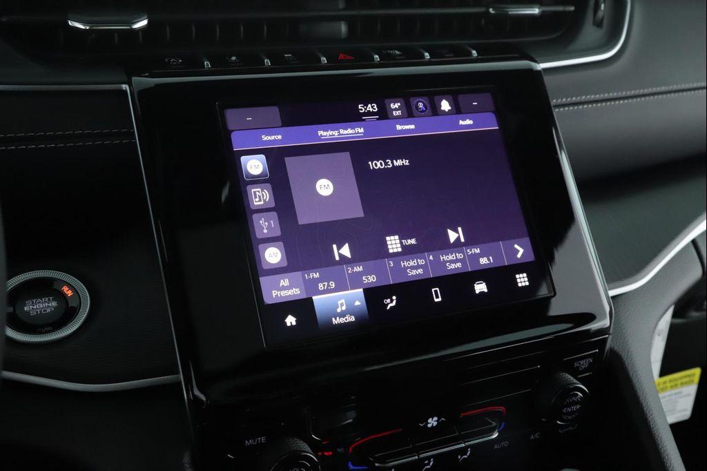 new 2025 Jeep Grand Cherokee car