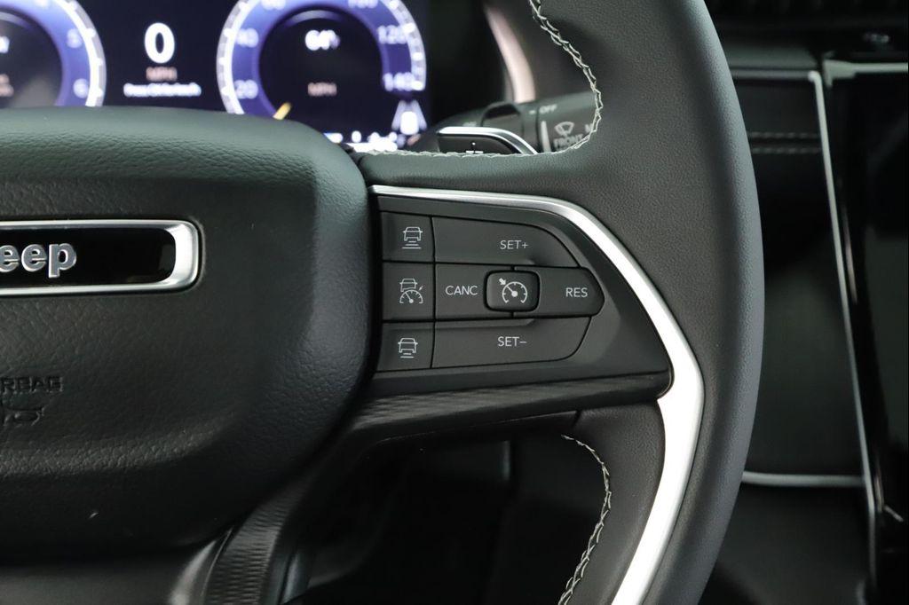 new 2025 Jeep Grand Cherokee car