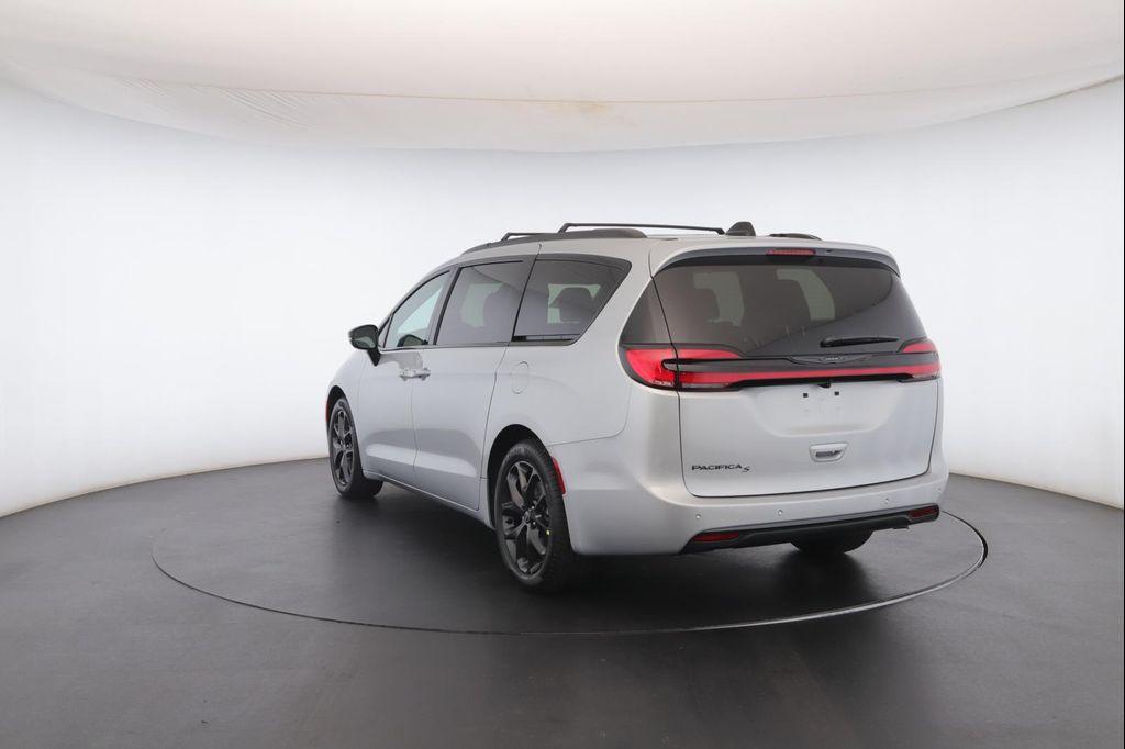 new 2026 Chrysler Pacifica car