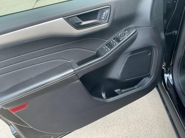 used 2022 Ford Escape car, priced at $22,900