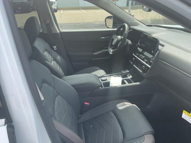 new 2025 Nissan Pathfinder car, priced at $52,434