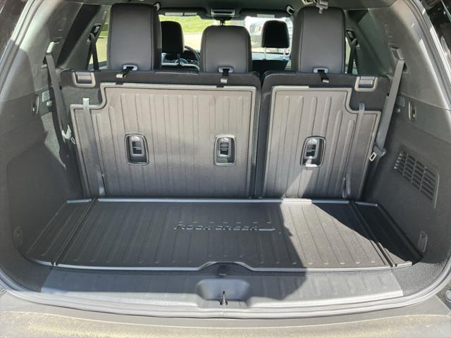 new 2025 Nissan Pathfinder car, priced at $45,074
