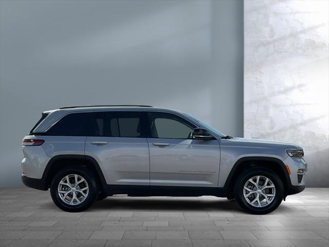 used 2023 Jeep Grand Cherokee car, priced at $30,900