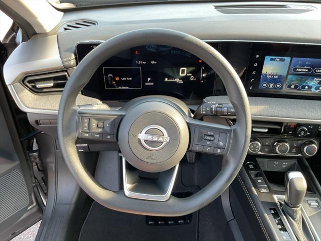 new 2025 Nissan Kicks car, priced at $29,079