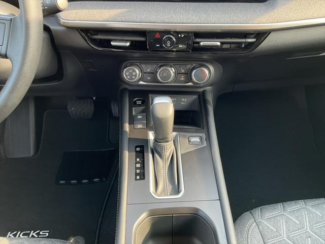 new 2025 Nissan Kicks car, priced at $29,079