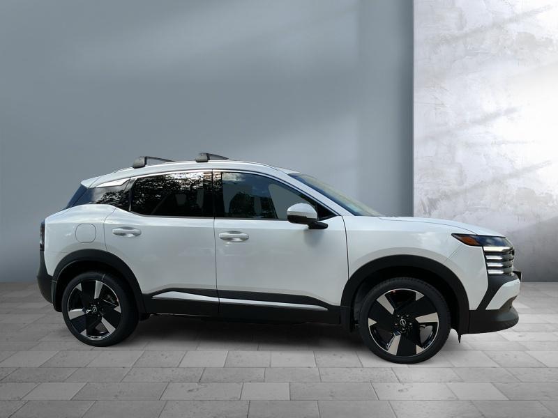 new 2025 Nissan Kicks car, priced at $29,534
