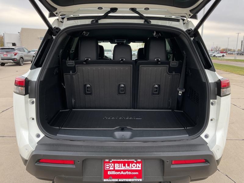 new 2025 Nissan Pathfinder car, priced at $40,019