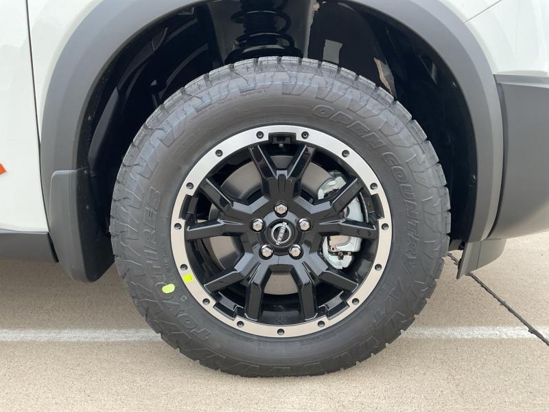 new 2025 Nissan Pathfinder car, priced at $40,019