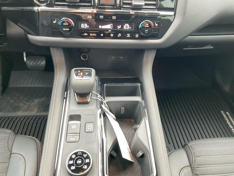 new 2025 Nissan Pathfinder car, priced at $40,019