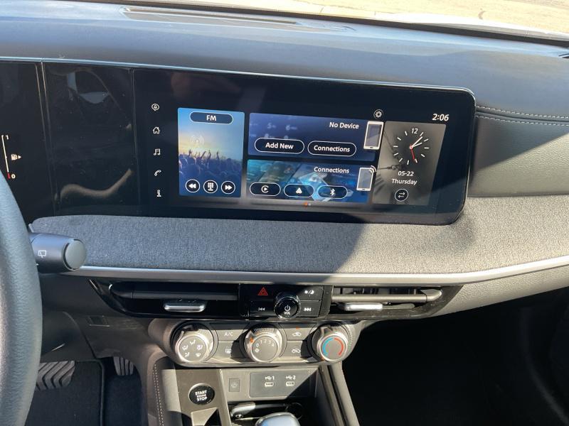 new 2025 Nissan Kicks car, priced at $26,579