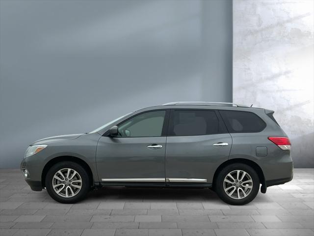 used 2016 Nissan Pathfinder car, priced at $8,966