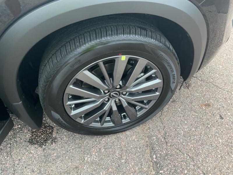 new 2025 Nissan Pathfinder car, priced at $45,324