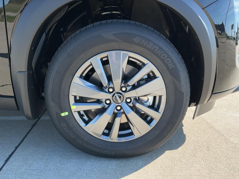 new 2025 Nissan Pathfinder car, priced at $35,874