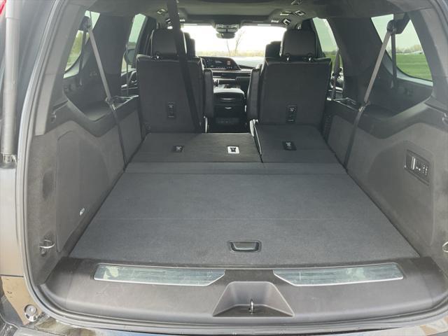 used 2023 Cadillac Escalade ESV car, priced at $86,944