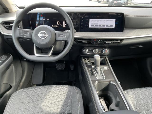 new 2025 Nissan Kicks car, priced at $27,579