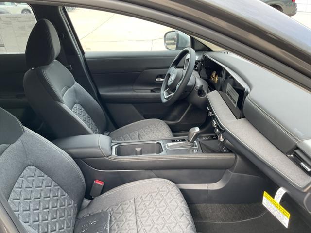 new 2025 Nissan Kicks car, priced at $27,579