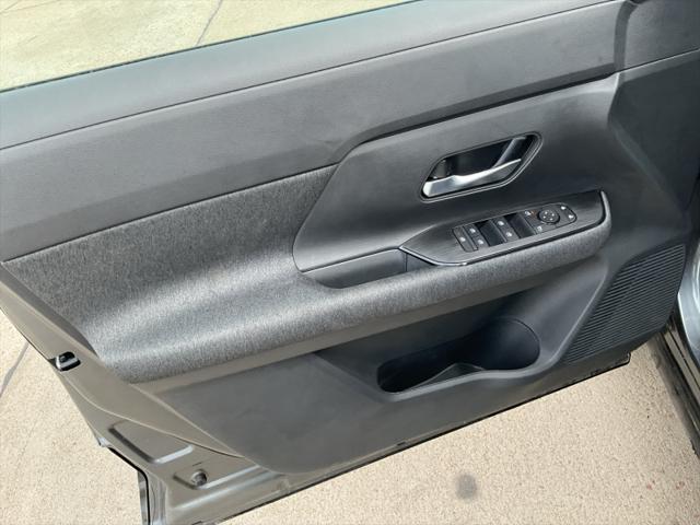 new 2025 Nissan Kicks car, priced at $27,579