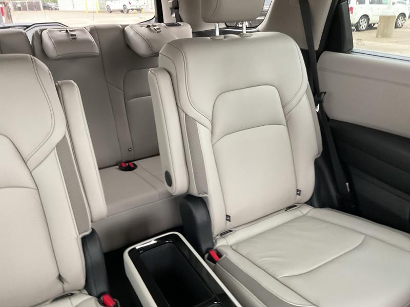new 2025 Nissan Pathfinder car, priced at $45,464
