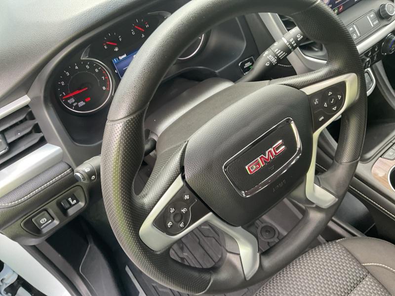 used 2023 GMC Acadia car, priced at $30,944