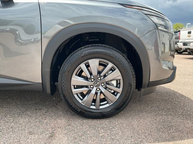 new 2025 Nissan Pathfinder car, priced at $44,264