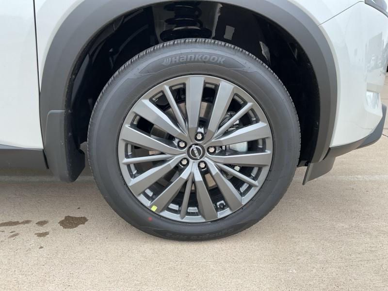 new 2025 Nissan Pathfinder car, priced at $45,799