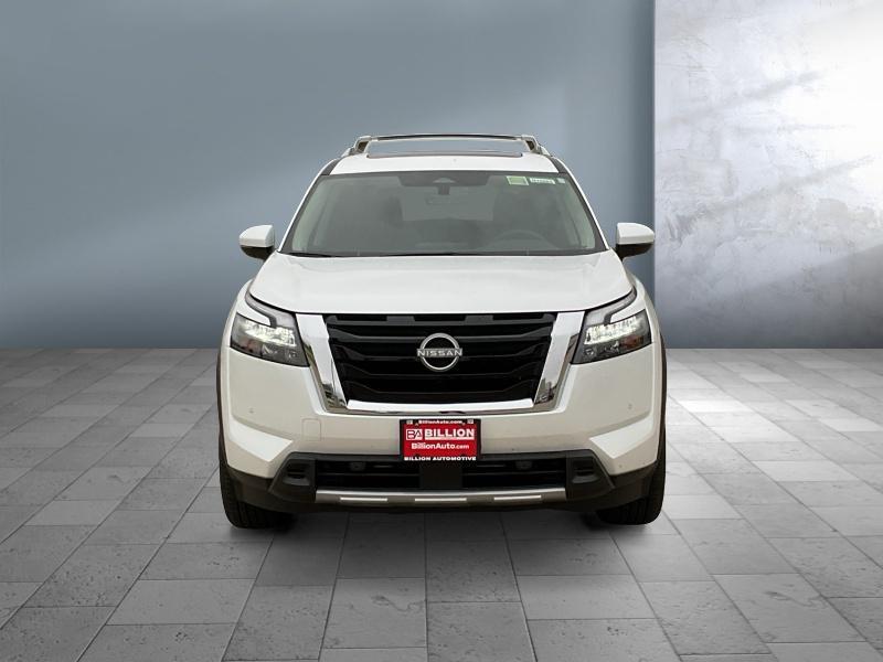 new 2025 Nissan Pathfinder car, priced at $45,799