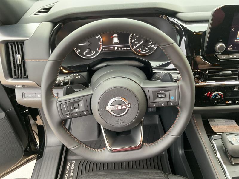 new 2025 Nissan Pathfinder car, priced at $40,019