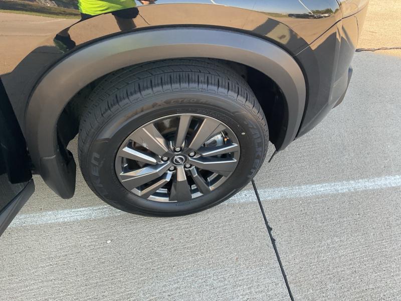 used 2022 Nissan Pathfinder car, priced at $28,944