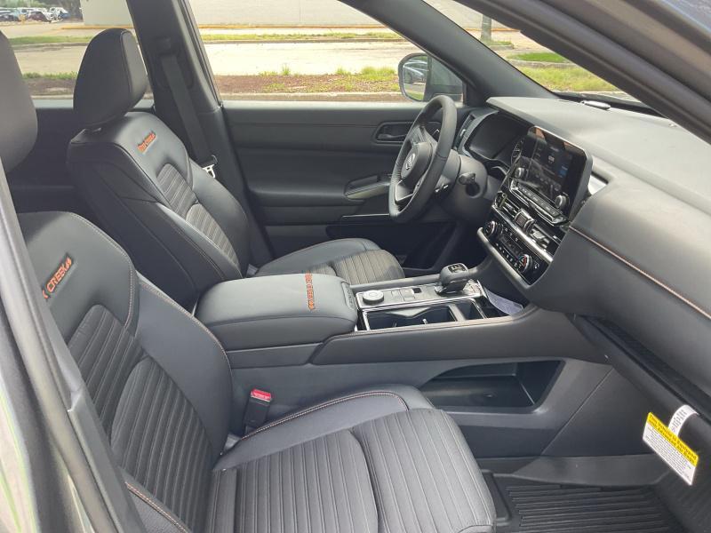 new 2025 Nissan Pathfinder car, priced at $47,009